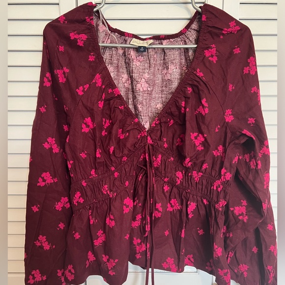 Universal Thread Top - Picture 5 of 8